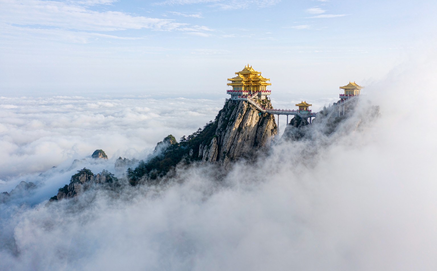 河南郑州+开封+洛阳+老君山景区+登封嵩山少林景区6日5晚拼小团