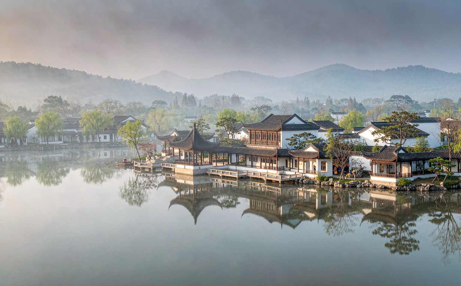 Danjiang & Canal Head 4-Day Tour (Shopping-free · from Zhengzhou)