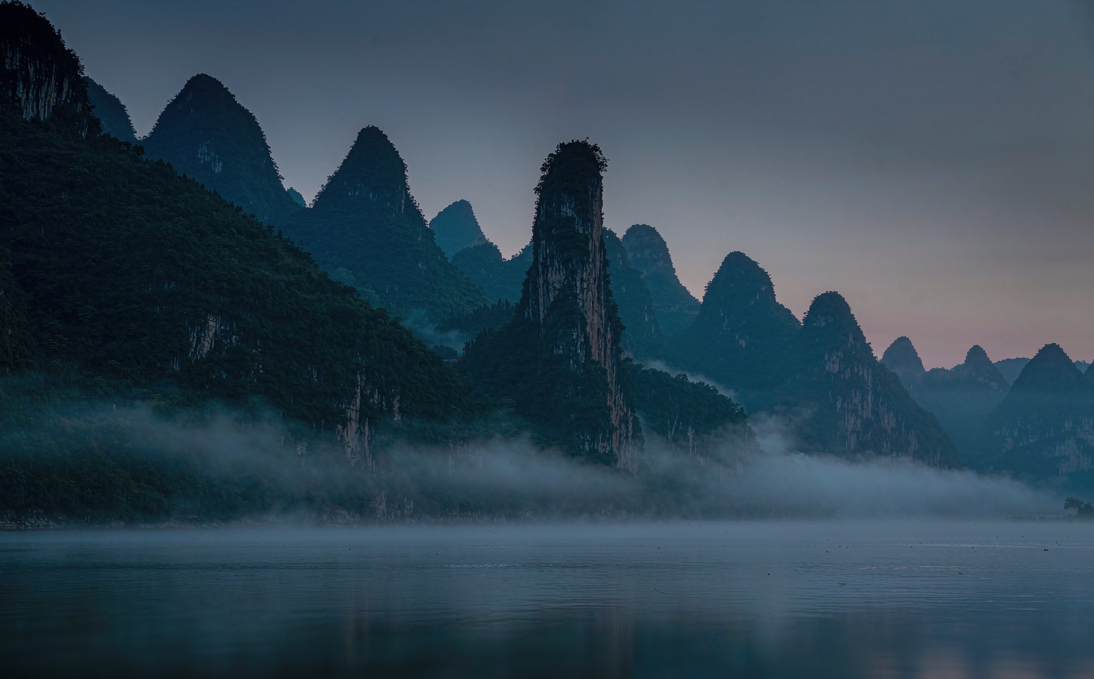 Enshi Grand Canyon 4-Day Tour (Shopping-free · from Wuhan)